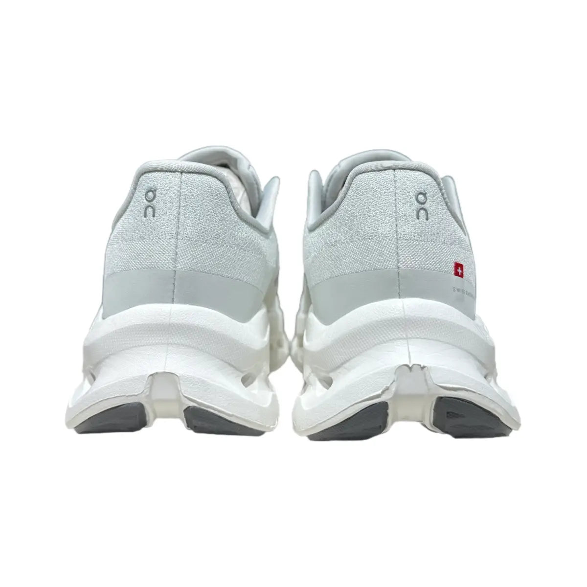 On Women's Cloudtilt Glacier/White
