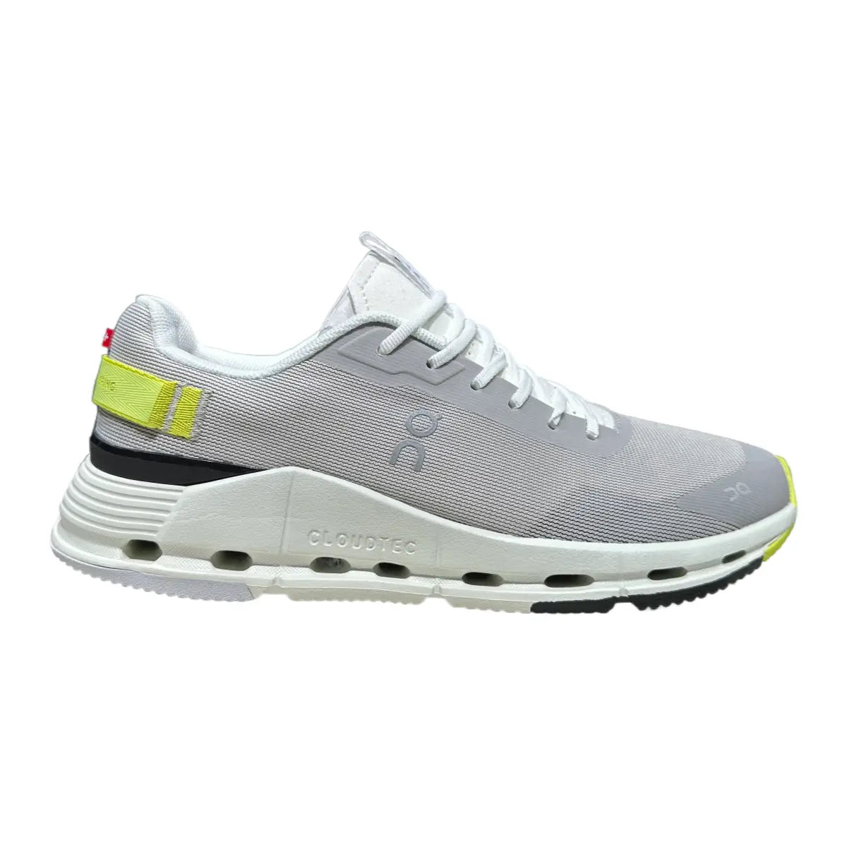 On Women's Cloudnova Form 2 White/Frost