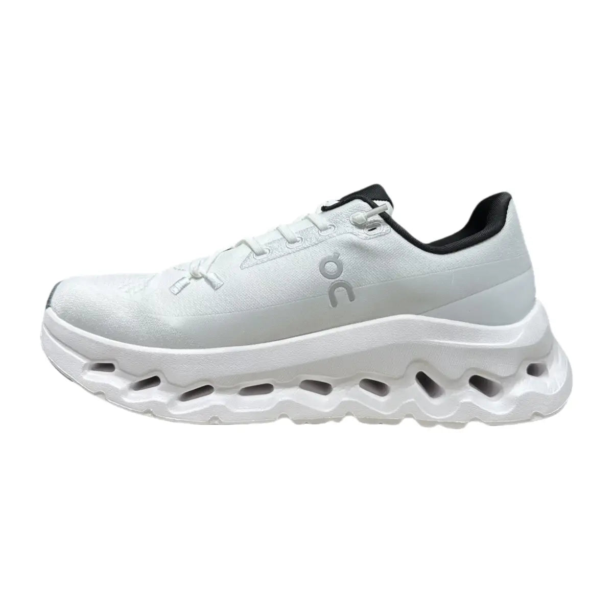 On Women's Cloudtilt  White/Frost