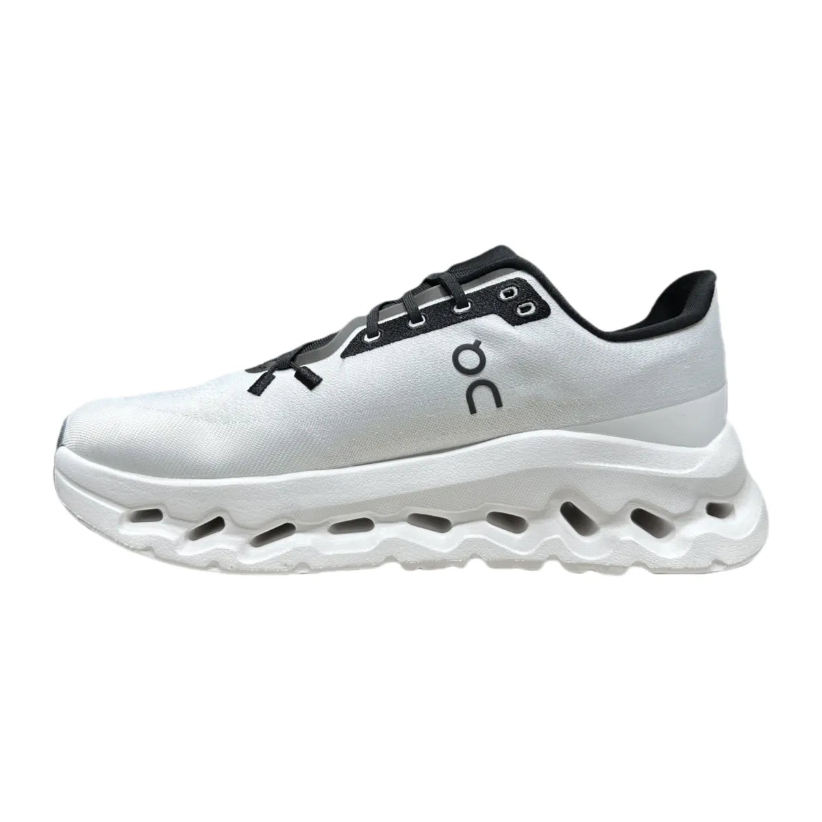 On Women's Cloudtilt  White/Black