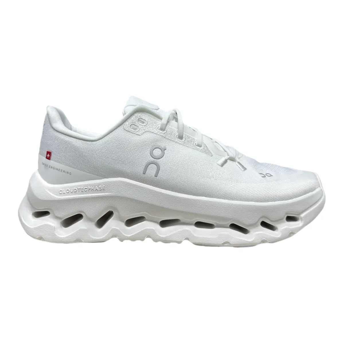 On Women's Cloudtilt All/White