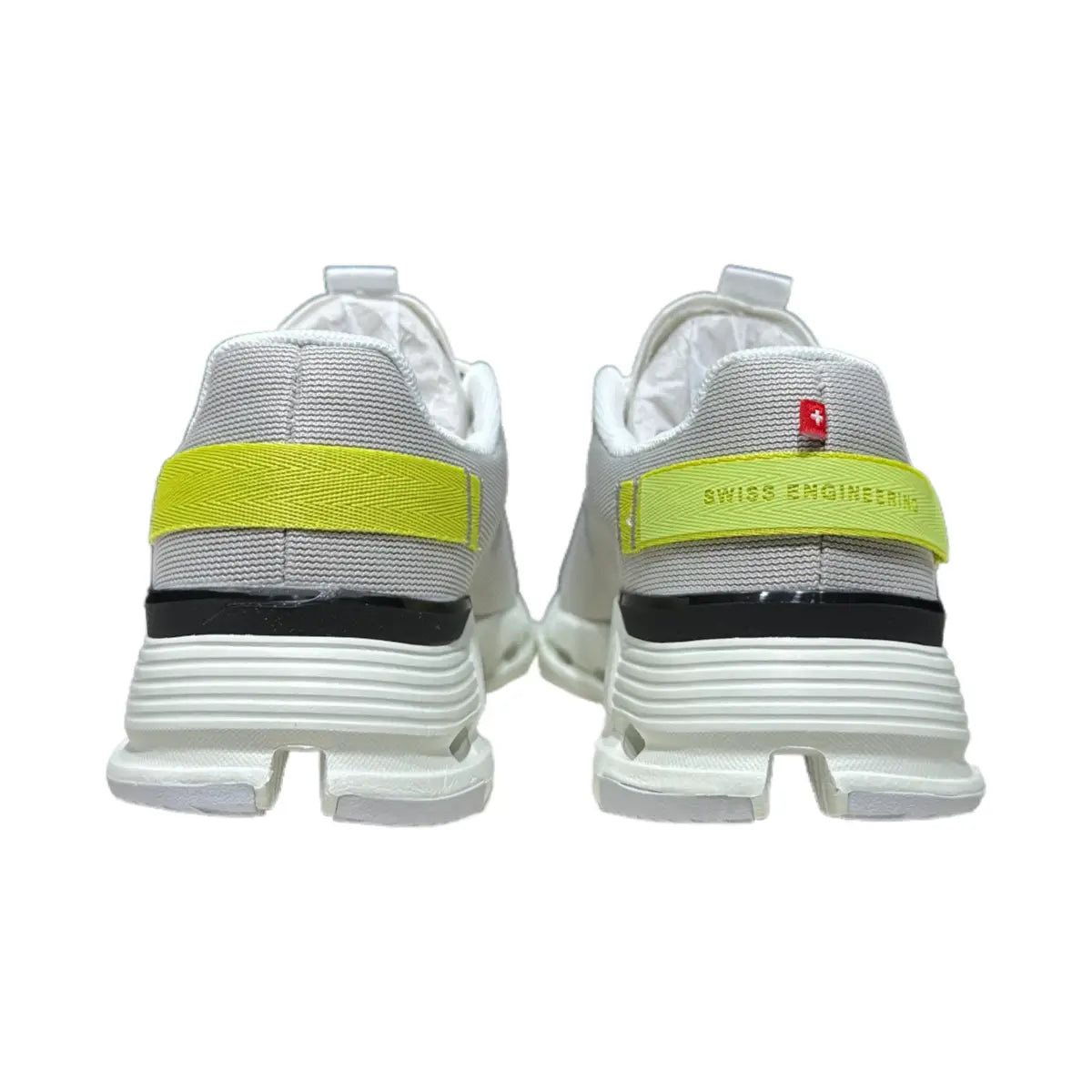 On Women's Cloudnova Form 2 White/Frost
