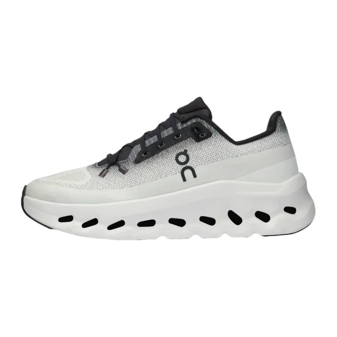 On Women's Cloudtilt Black/lvory